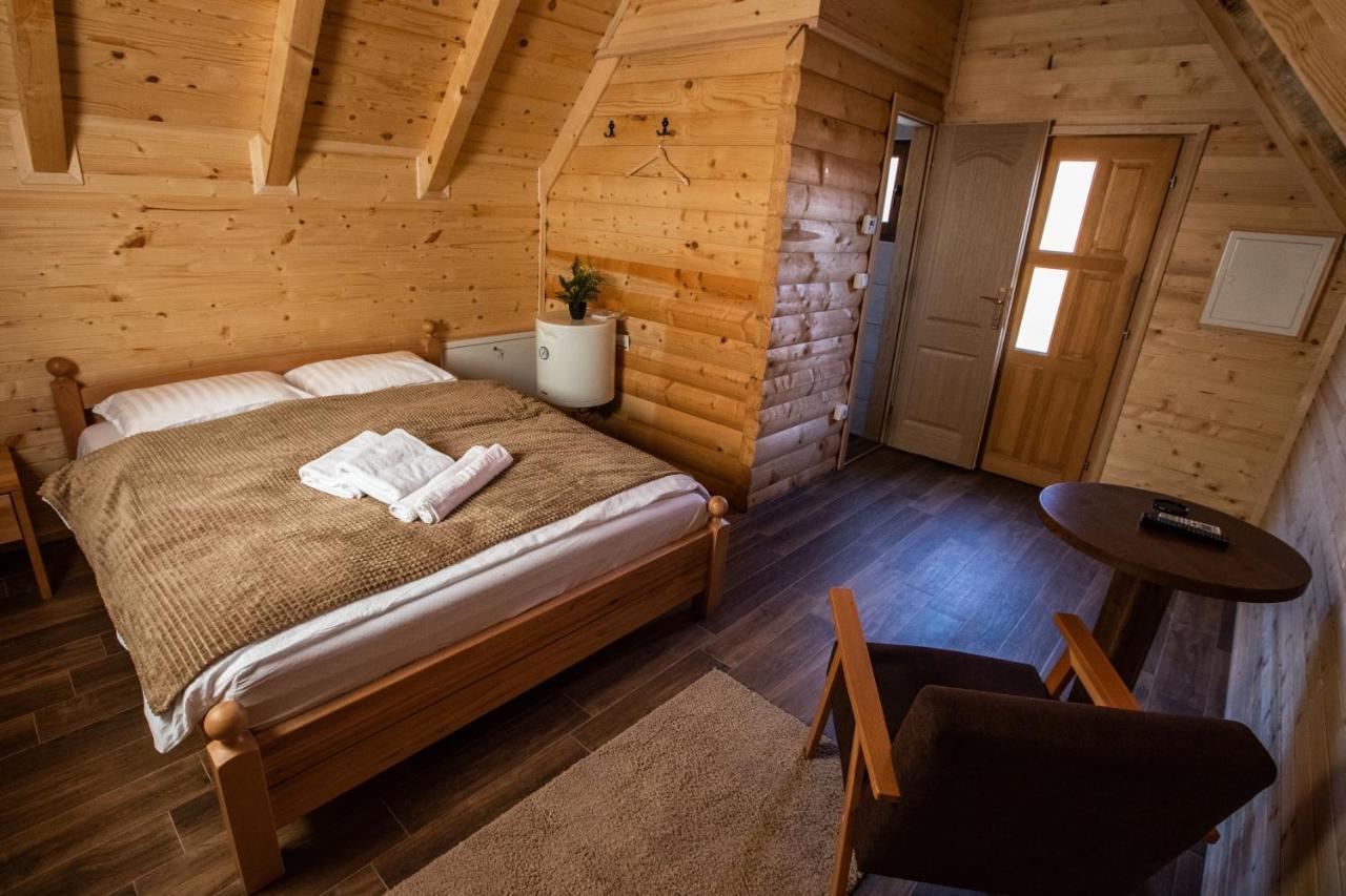 Hotel Babino Brdo Derventa Buitenkant foto