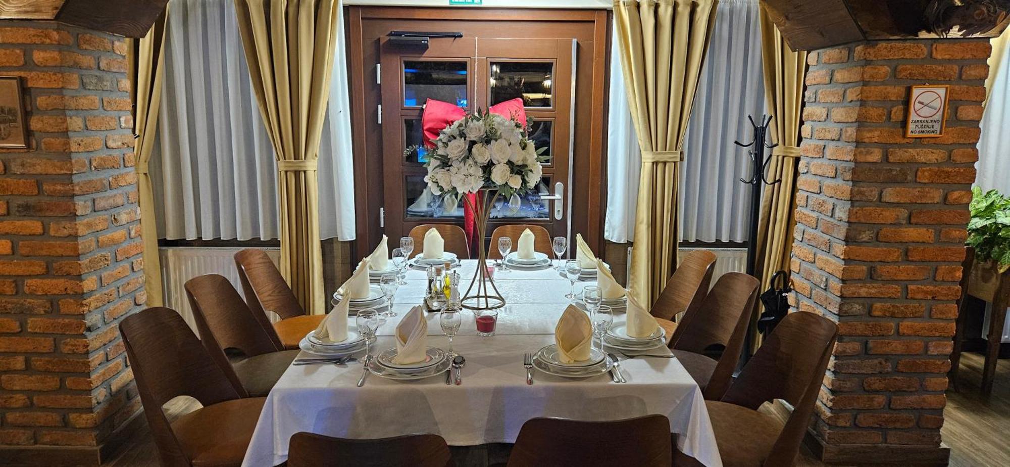 Hotel Babino Brdo Derventa Buitenkant foto