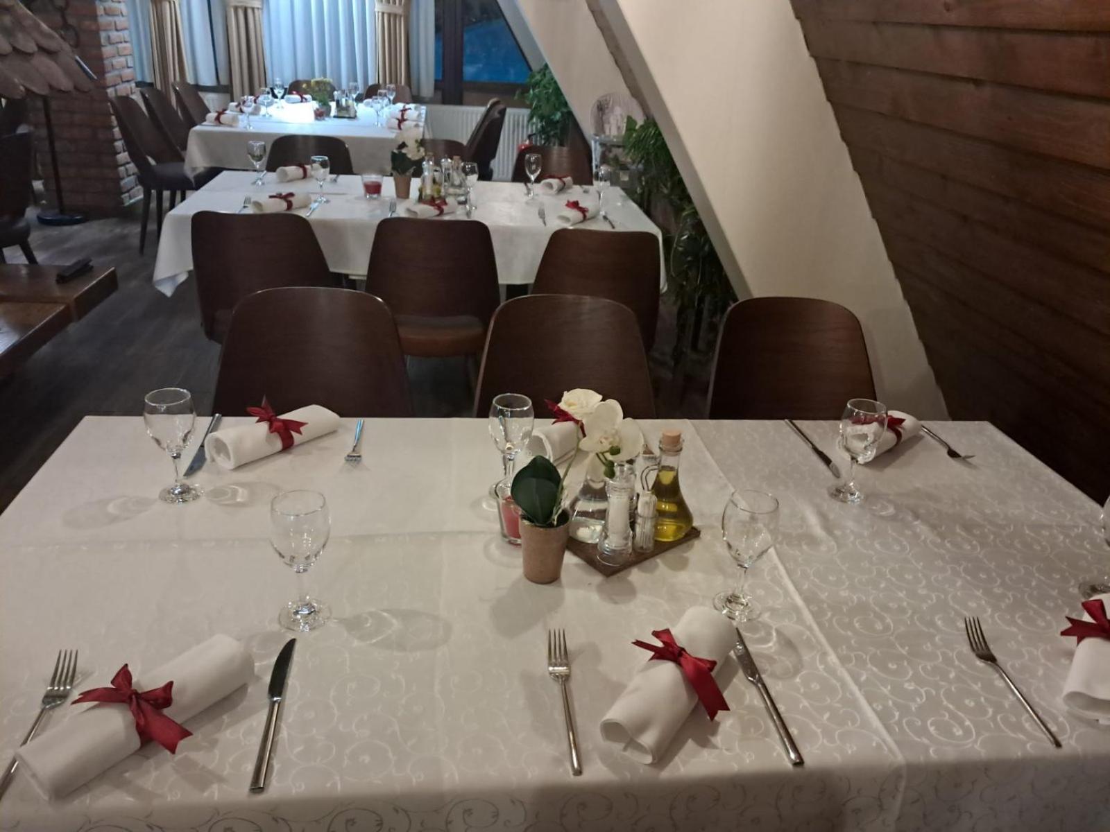 Hotel Babino Brdo Derventa Buitenkant foto