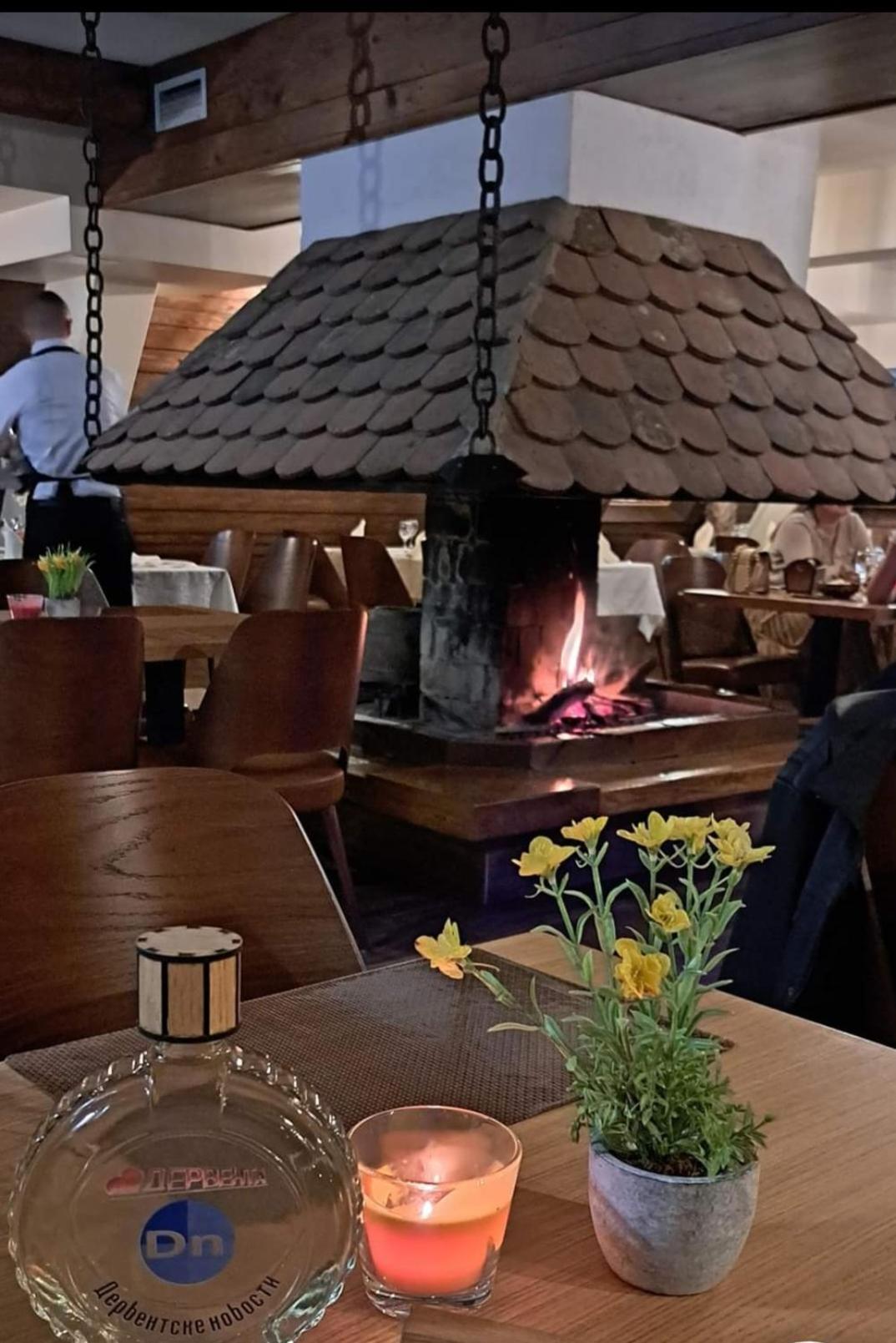 Hotel Babino Brdo Derventa Buitenkant foto