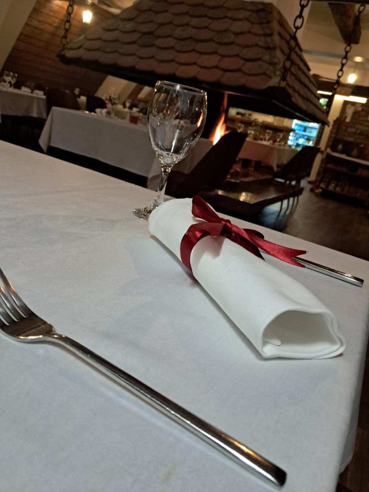 Hotel Babino Brdo Derventa Buitenkant foto