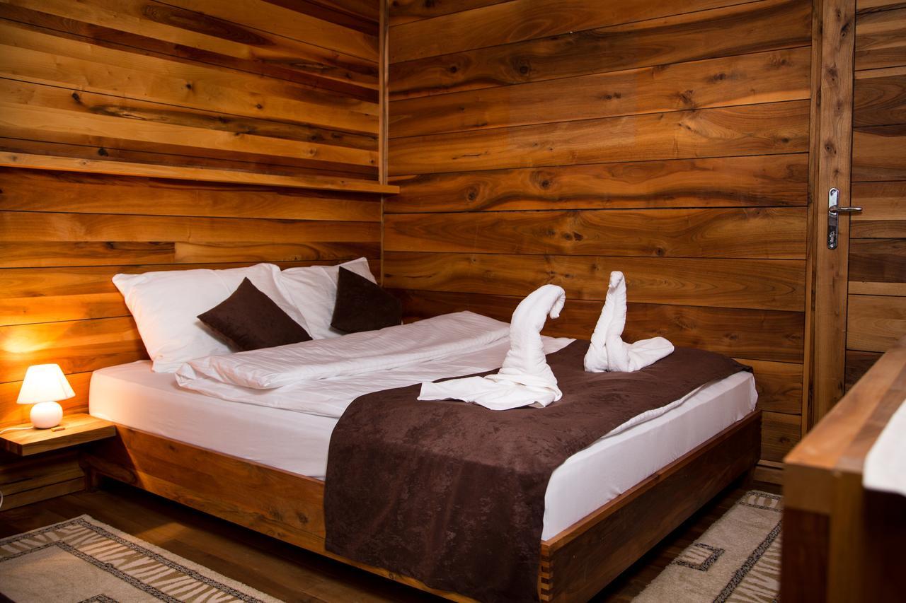 Hotel Babino Brdo Derventa Buitenkant foto