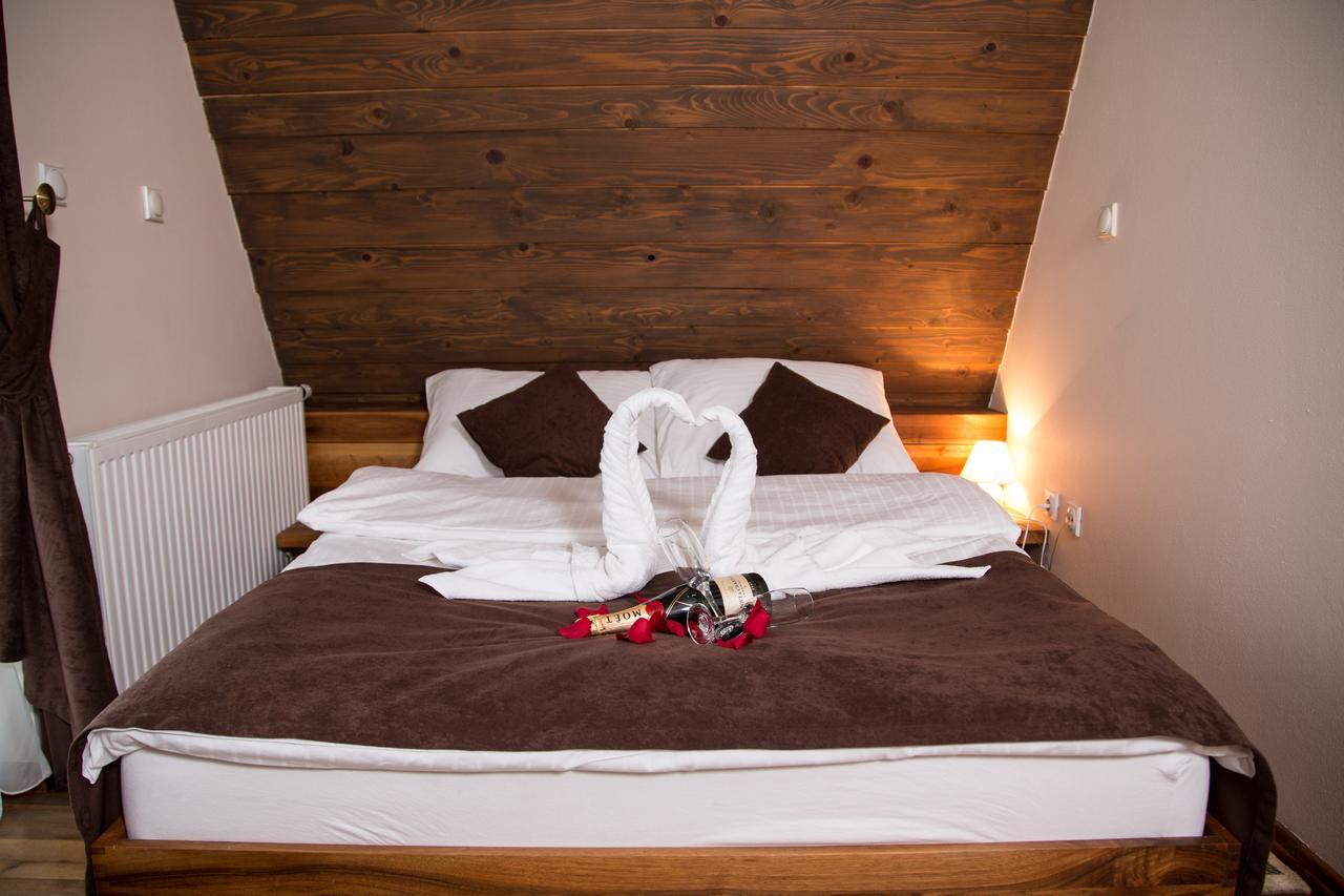 Hotel Babino Brdo Derventa Buitenkant foto