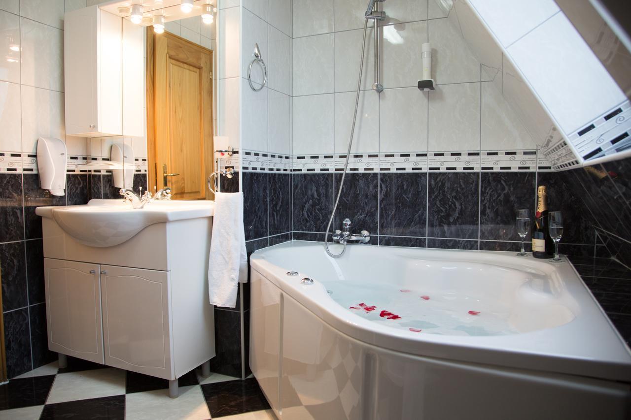 Hotel Babino Brdo Derventa Buitenkant foto