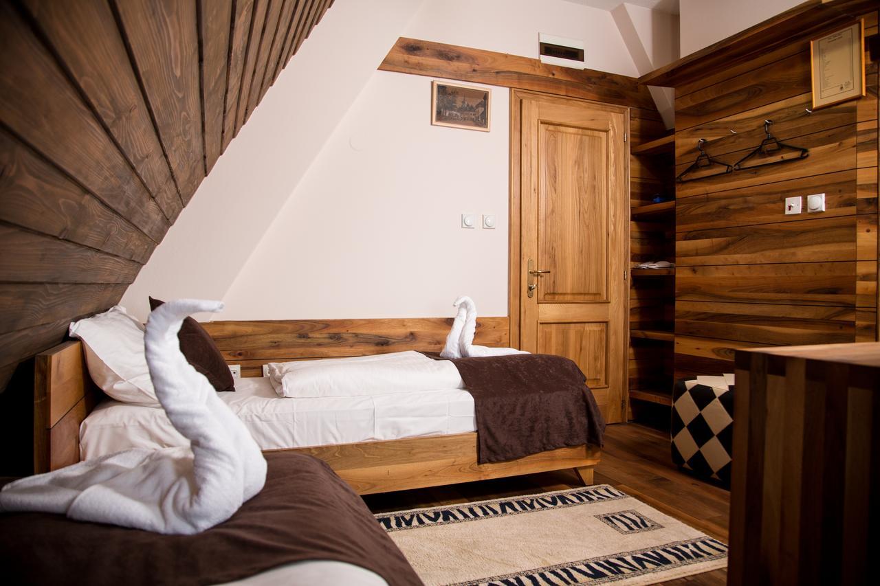 Hotel Babino Brdo Derventa Buitenkant foto