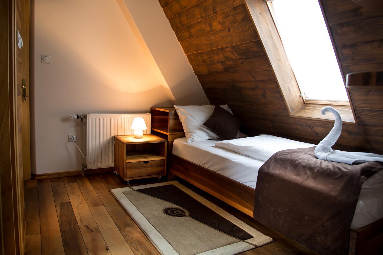 Hotel Babino Brdo Derventa Buitenkant foto