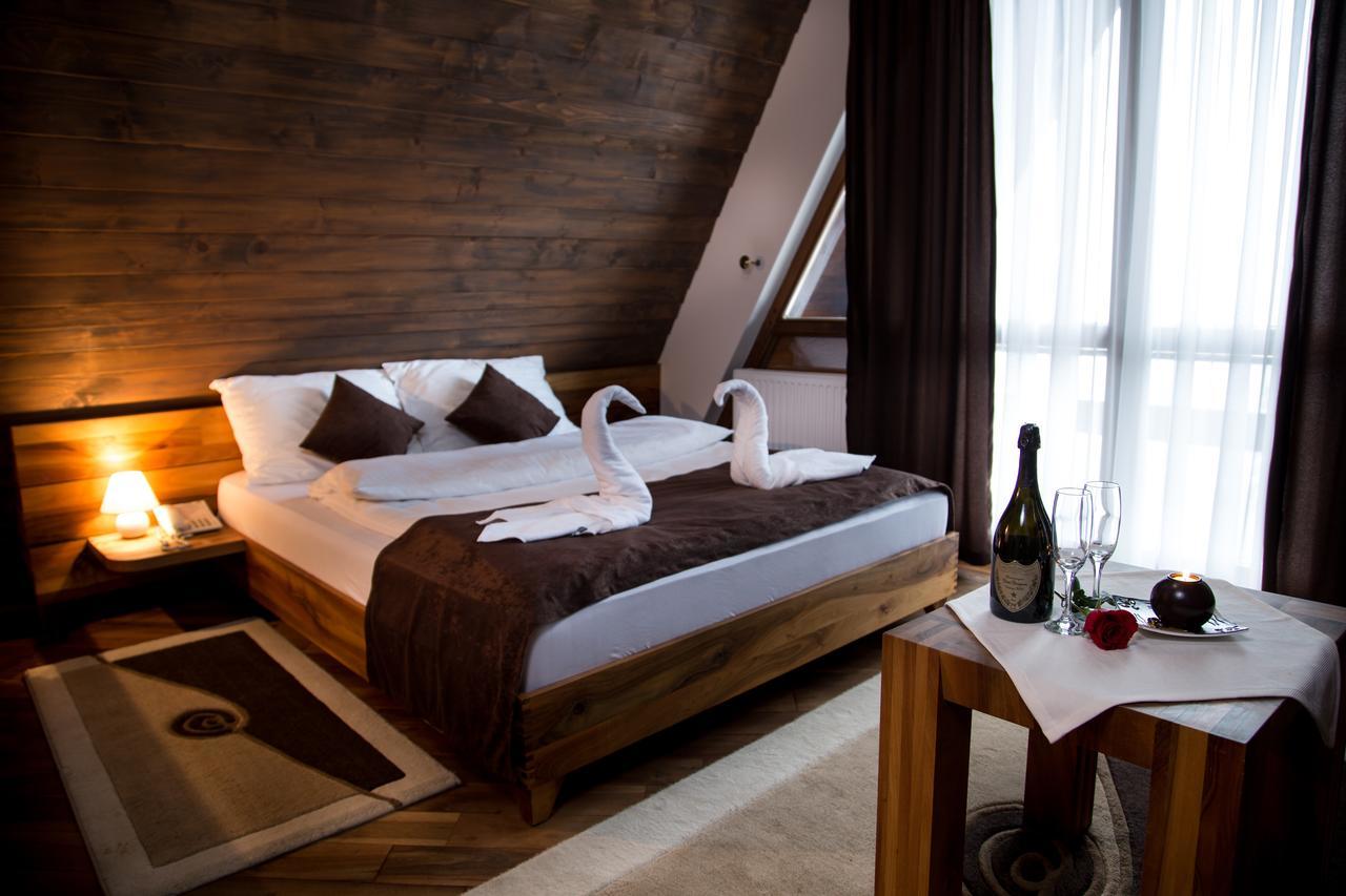 Hotel Babino Brdo Derventa Buitenkant foto